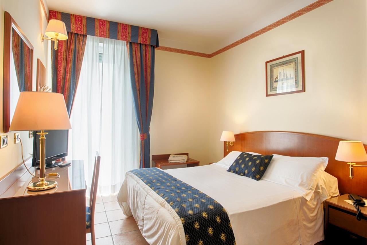 Hotel Agostini Bellaria-Igea Marina Esterno foto