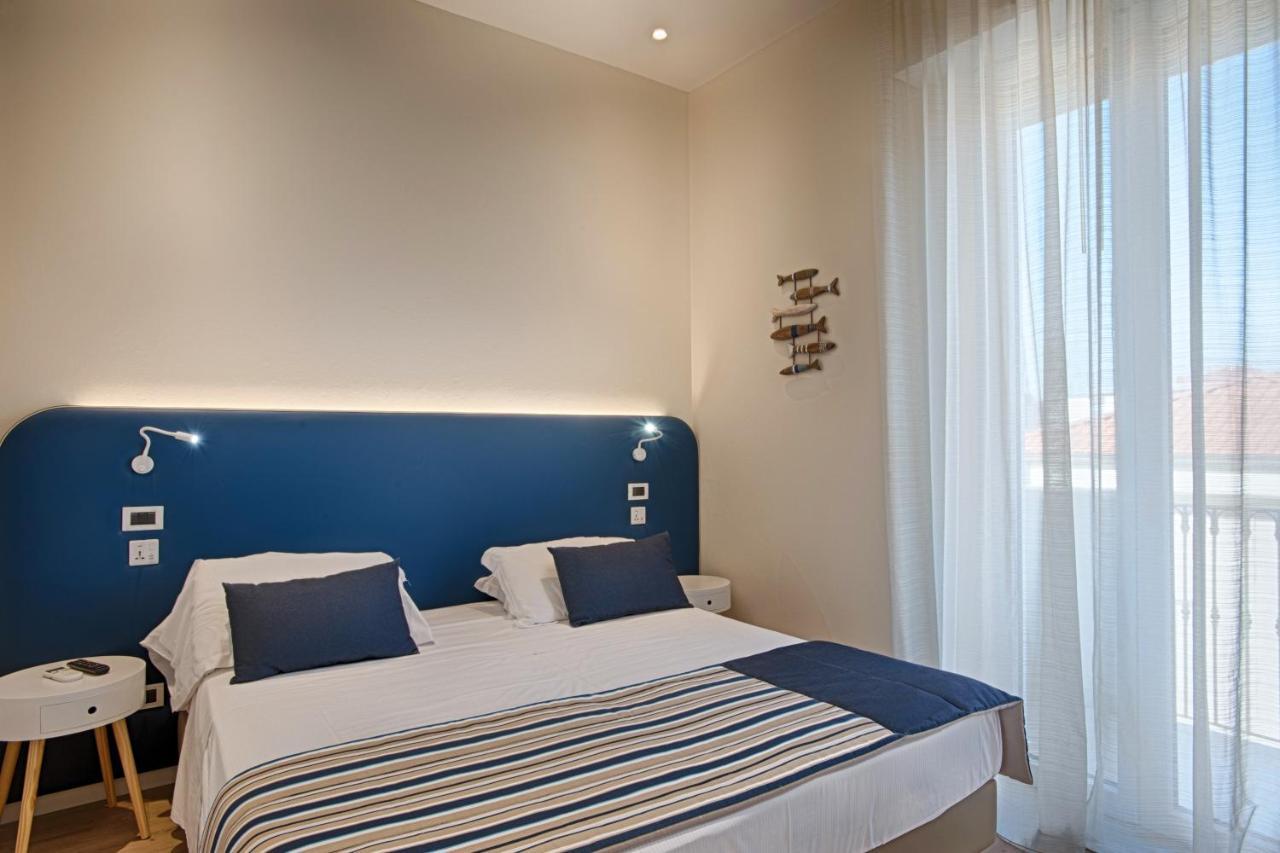 Hotel Agostini Bellaria-Igea Marina Esterno foto