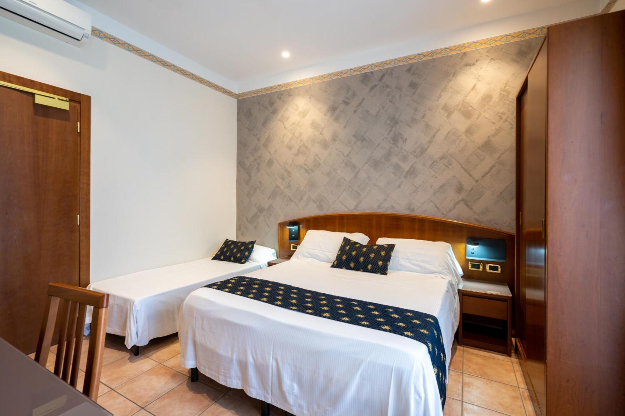 Hotel Agostini Bellaria-Igea Marina Esterno foto