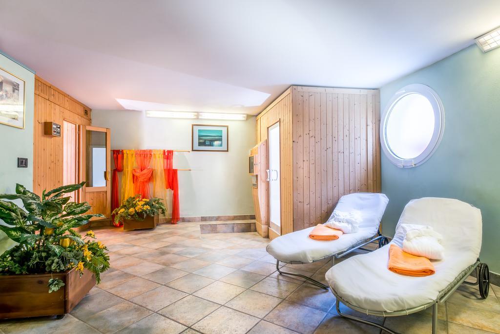 Hotel Agostini Bellaria-Igea Marina Esterno foto