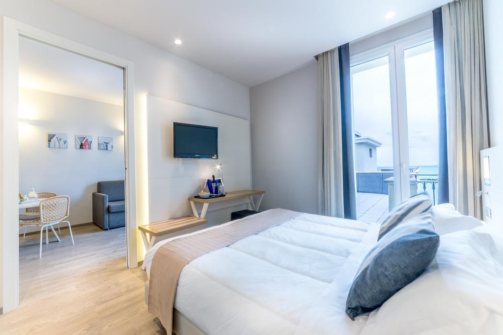 Hotel Agostini Bellaria-Igea Marina Esterno foto