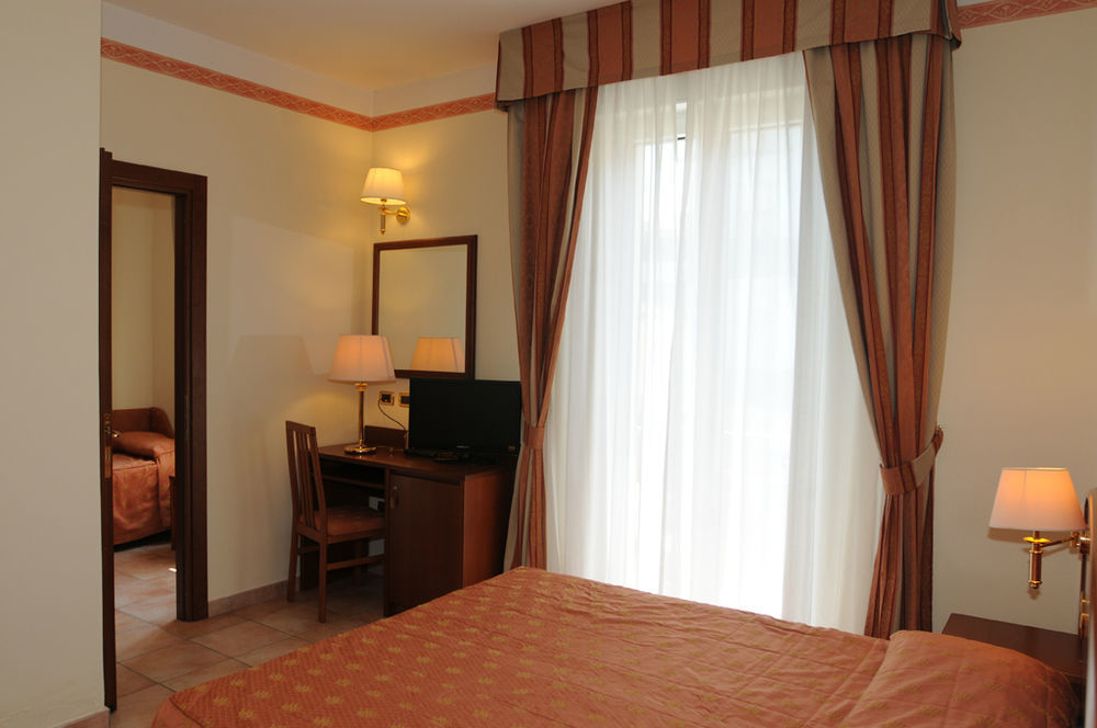 Hotel Agostini Bellaria-Igea Marina Esterno foto